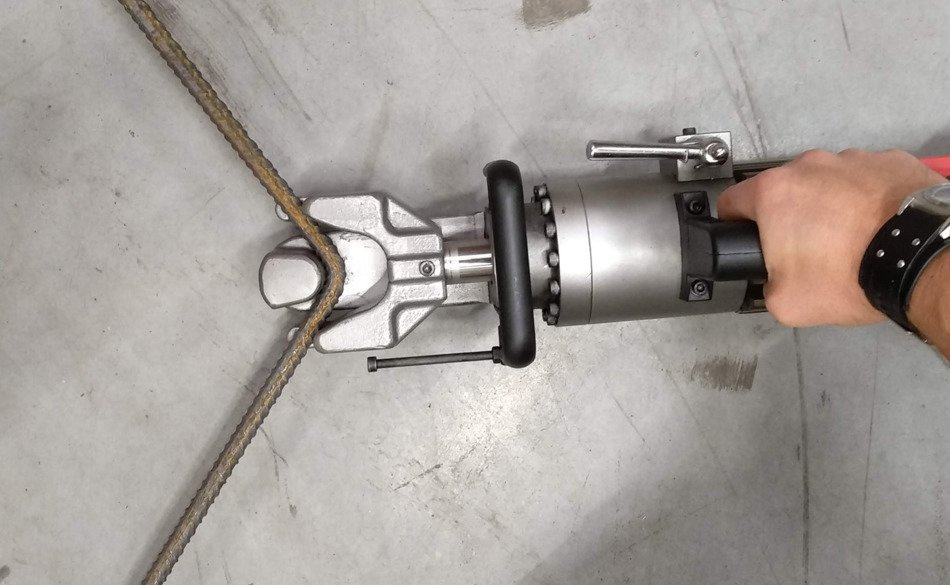 Ottensten 4PRORB16G Giętarka do prętów 900W 230V