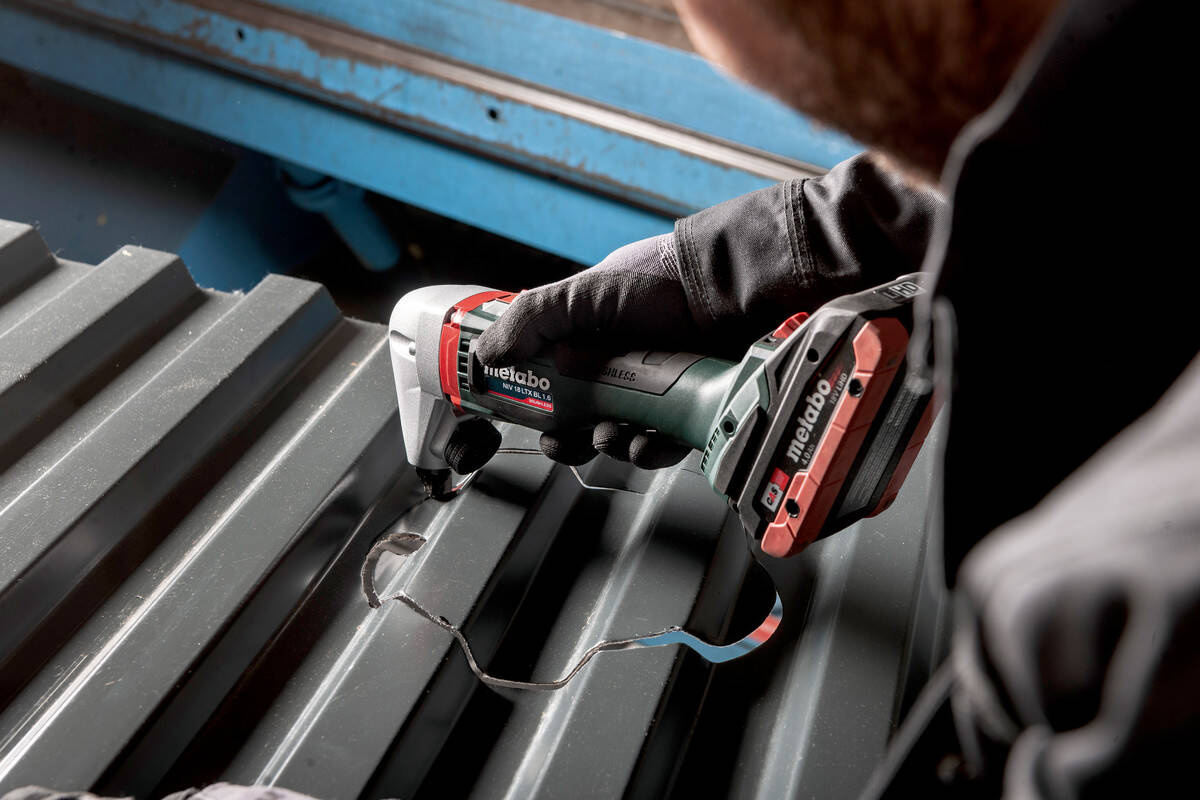 Metabo NIV 18 LTX BL 1.6 Przecinak do metalu Aku.