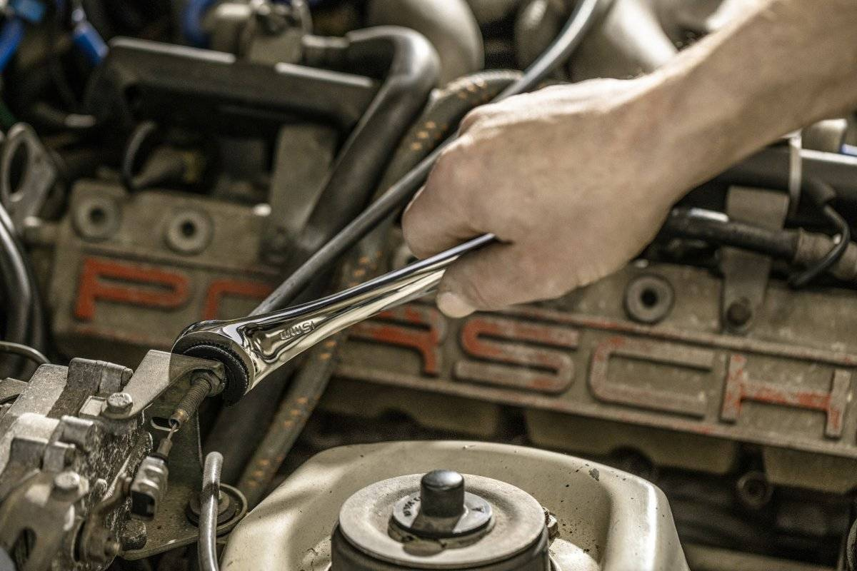 Hogert HT1R072 Klucz półotwarty z grzechotką 13 mm