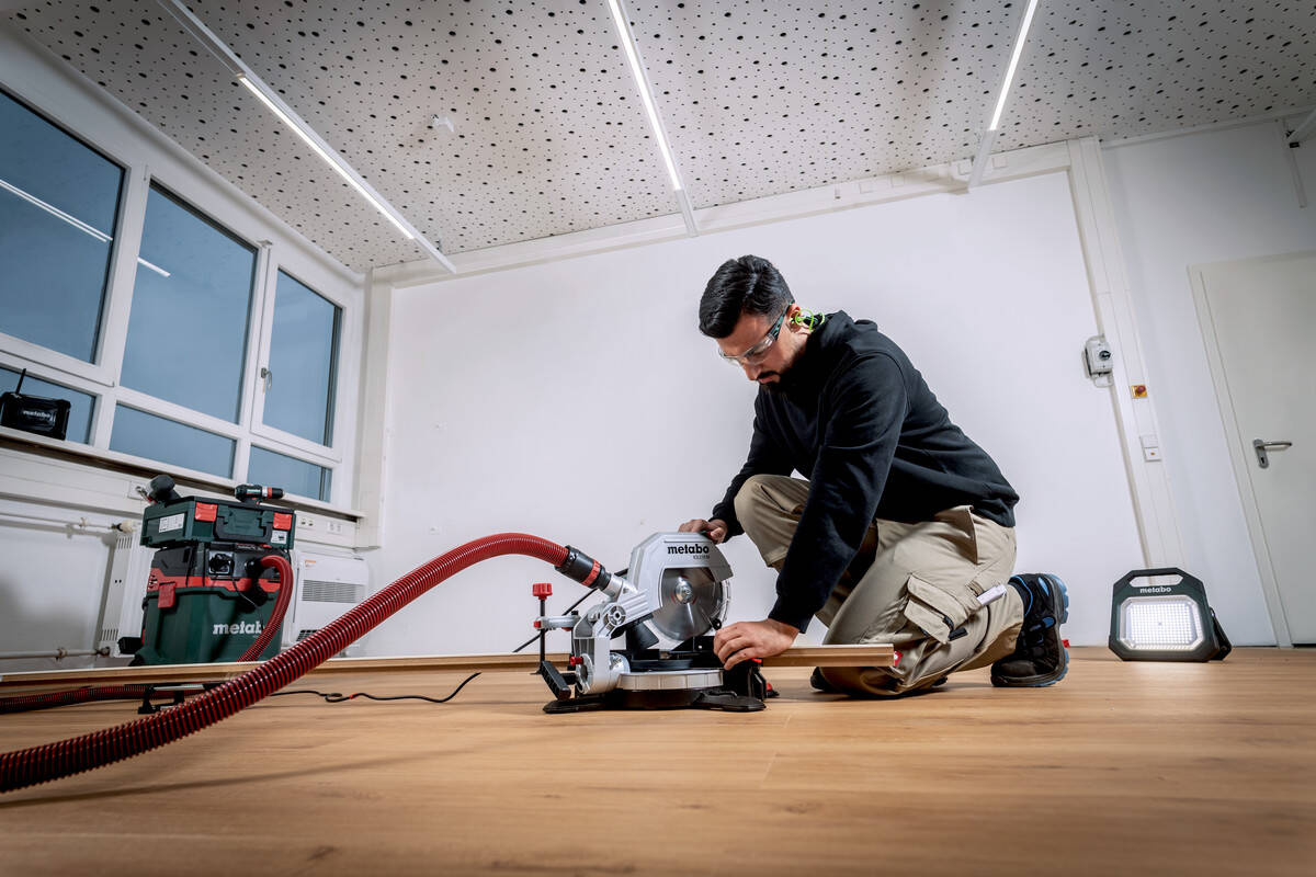 Metabo KS 216 M Kapówka Ukośnica 1100 W