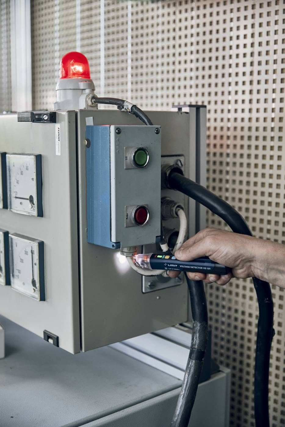 LIMIT 145010112 PRÓBNIK NAPIĘCIA LIMIT 101