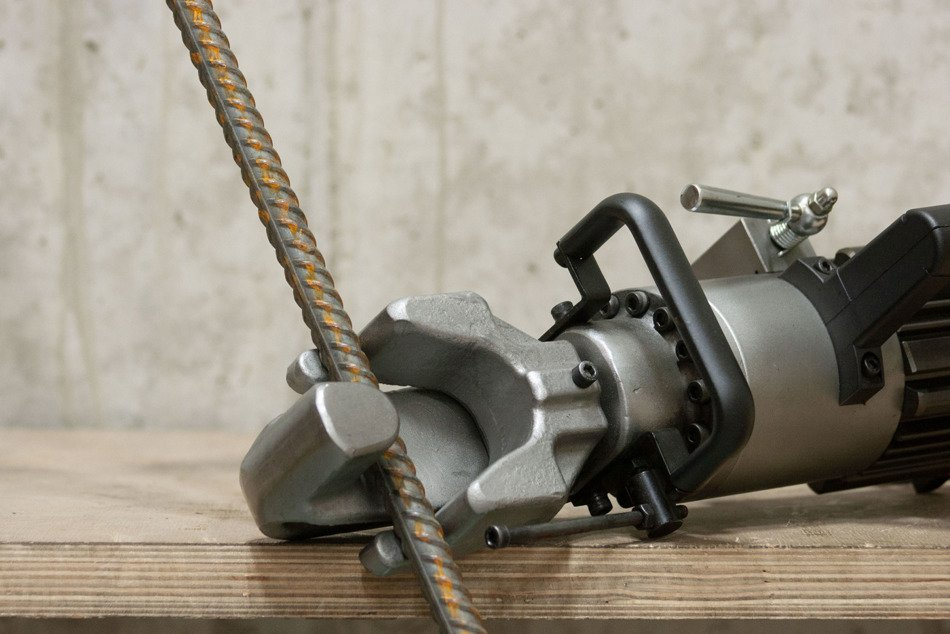 Ottensten 4PRORB16G Giętarka do prętów 900W 230V