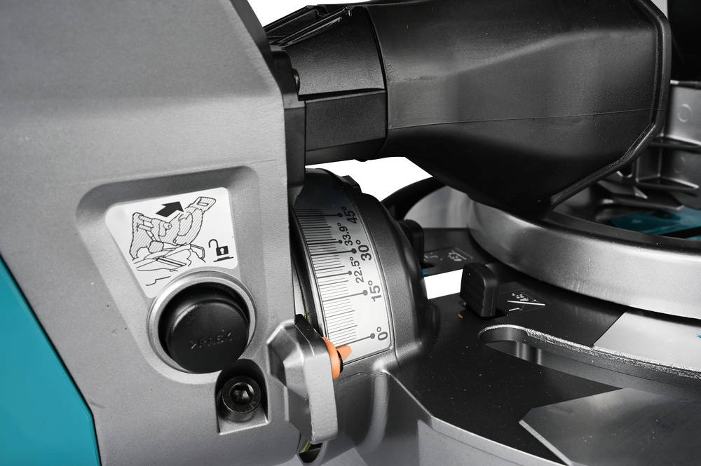 Makita LS004GZ01 Piła ukosowa ukośnica aku 40V XGT