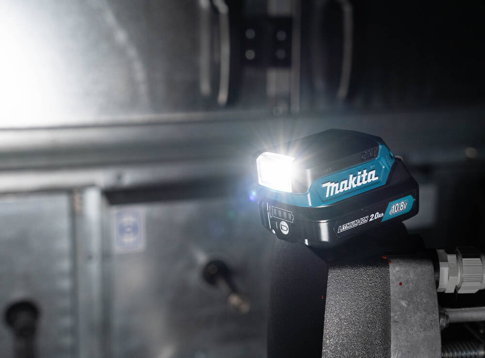 Makita DEBML103 Latarka Akumulatorowa 100 Lumen