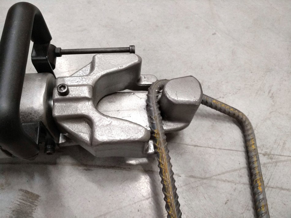 Ottensten 4PRORB16G Giętarka do prętów 900W 230V