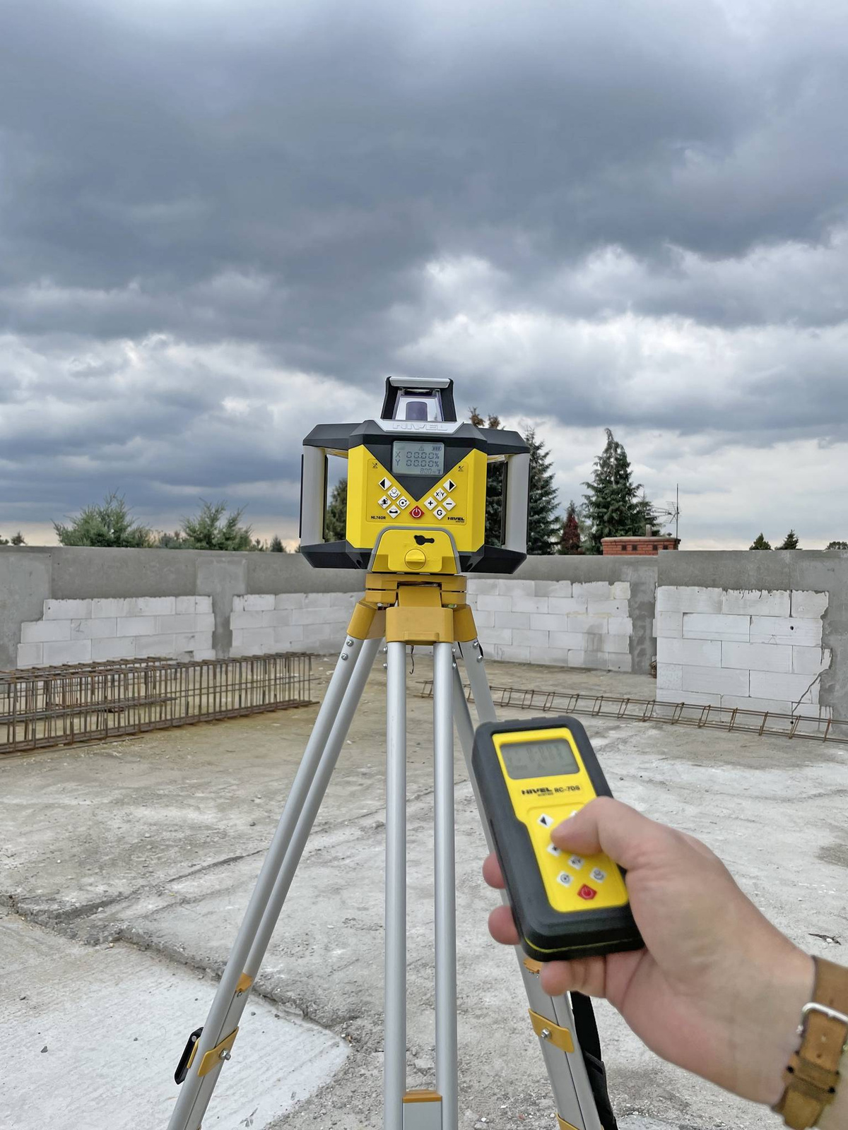 Nivel System NL740R DIGITAL Niwelator laserowy