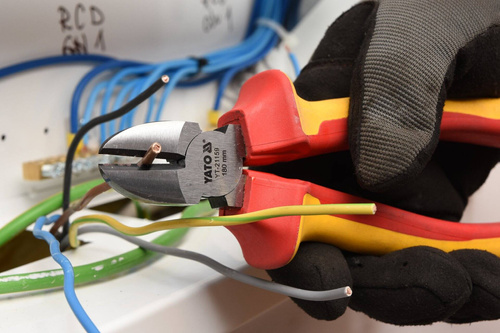 Yato YT-21159 Szczypce tnące boczne 180mm VDE