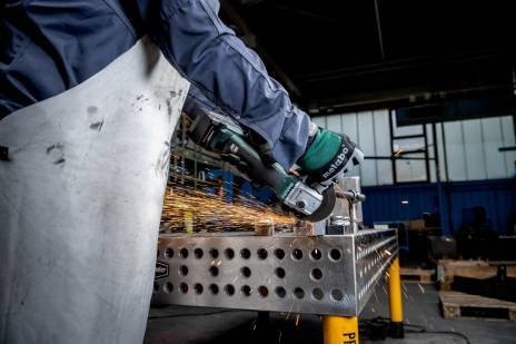 Metabo W 18 L BL 9-125 Szlifierka Kątowa Aku. 18 V